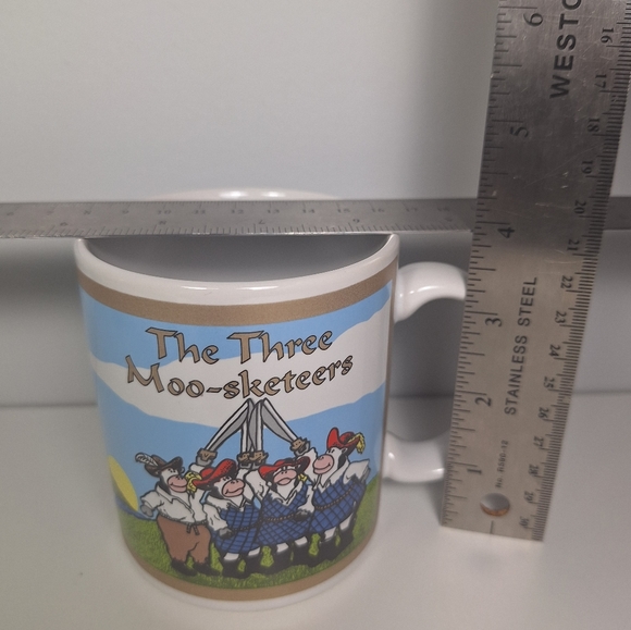 The Three Moo-sketeers - Picture 11 of 14